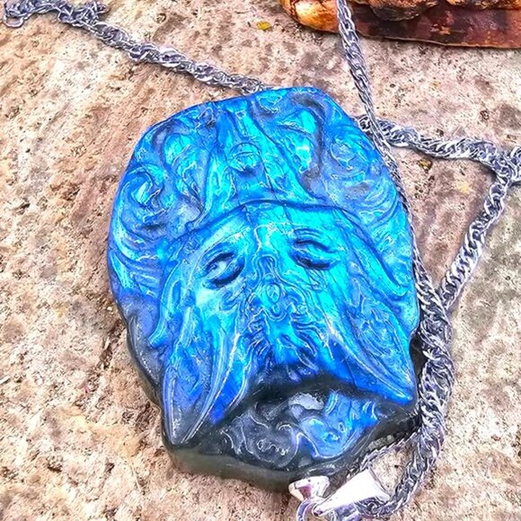 Nature Labradorite Carved Flashy Nine Tail Fox Pendant Necklace - Picture 4 of 10